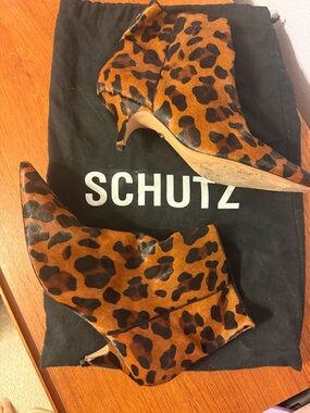 SCHUTZ Leopard-Print Pointed Toe Ankle Booties - Brown & Black. Size 10.